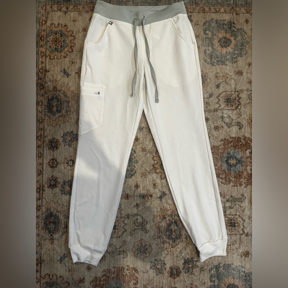 Figs Zamora Jogger White - Picture 1 of 4